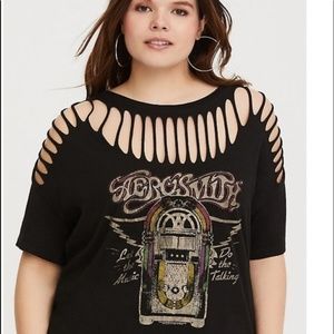 AEROSMITH BLACK SLASHED CLASSIC TEE Torrid size 5
